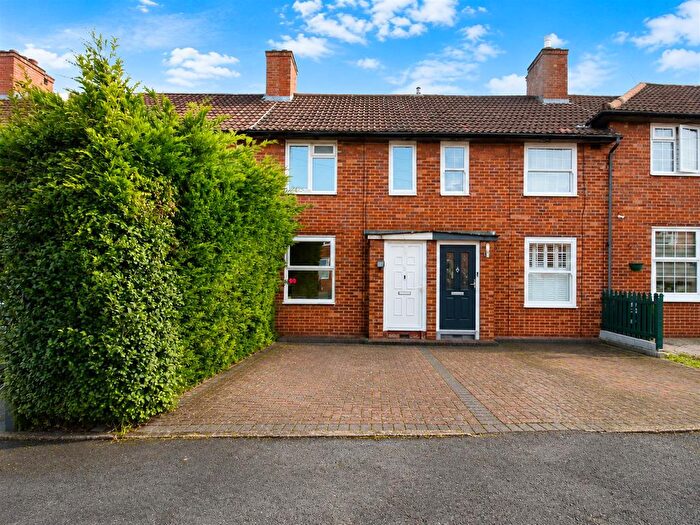 3 Bedroom Property To Rent In Titchfield Road, Carshalton, SM5