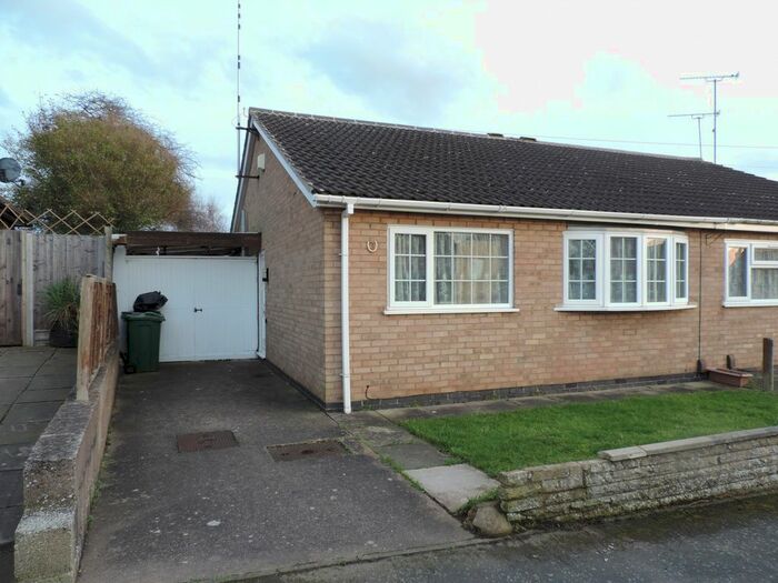 2 Bedroom Bungalow To Rent In Beechwood Avenue, Leicester, Leicestershire, LE4