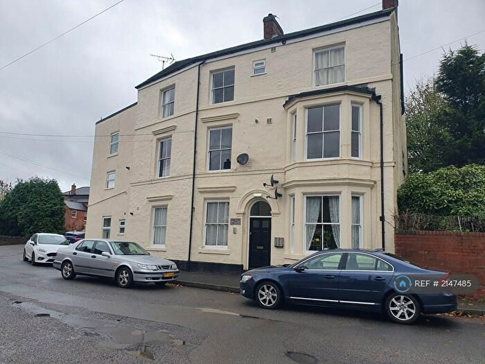 1 Bedroom Flat To Rent In Market Place, Alfreton, DE55