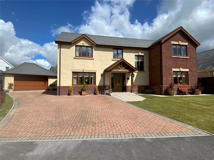 4 Bedroom Detached House For Sale In Nant Yr Ynys, Llanpumsaint, Carmarthen, SA33