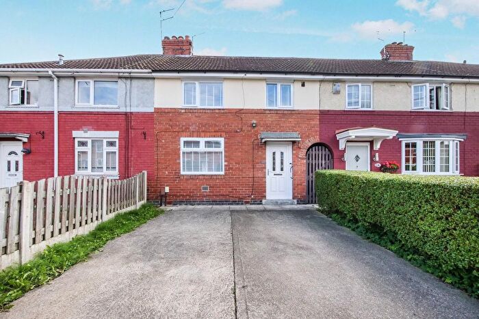 3 Bedroom Terraced House For Sale In Spalding Avenue, York, YO30