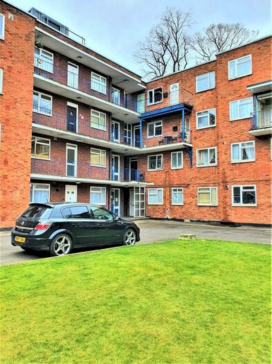 1 Bedroom Flat To Rent In High Street South, Dunstable, LU6