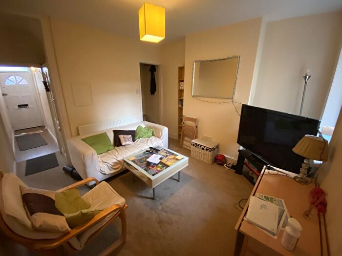 3 Bedroom House To Rent In Winnie Road, Selly Oak, Birmingham, West Midlands, B29