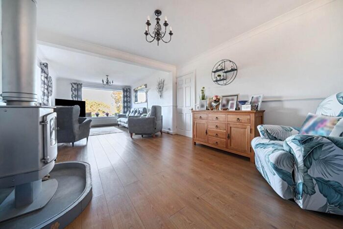 3 Bedroom Detached Bungalow For Sale In Stakes Road, Waterlooville, PO7