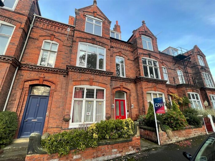 1 Bedroom Flat To Rent In Granville Square, Scarborough, YO11