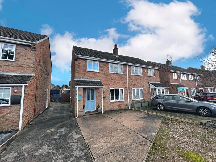 3 Bedroom Semi-Detached House For Sale In School Street, Oakthorpe, DE12