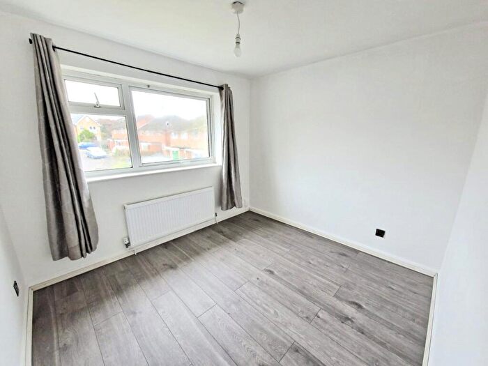 5 Bedroom Semi-Detached House To Rent In Fairfax, Bracknell, Berkshire, RG42
