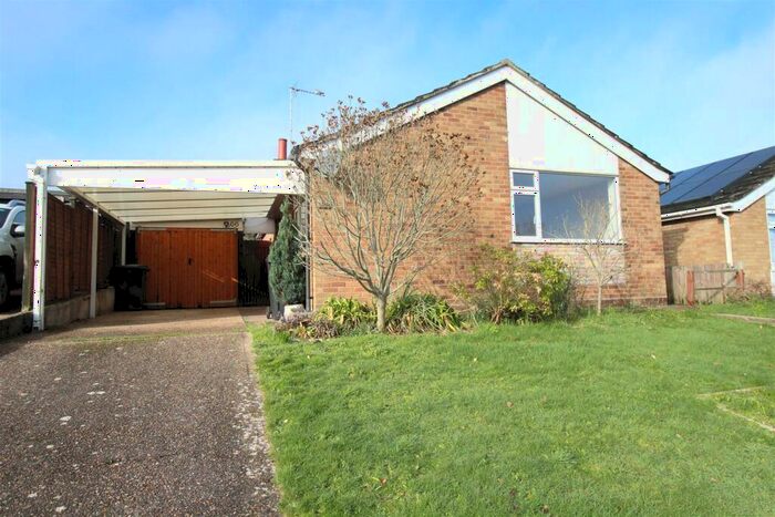 2 Bedroom Detached Bungalow For Sale In Springfield Road, Lower Somersham, Ipswich, IP8