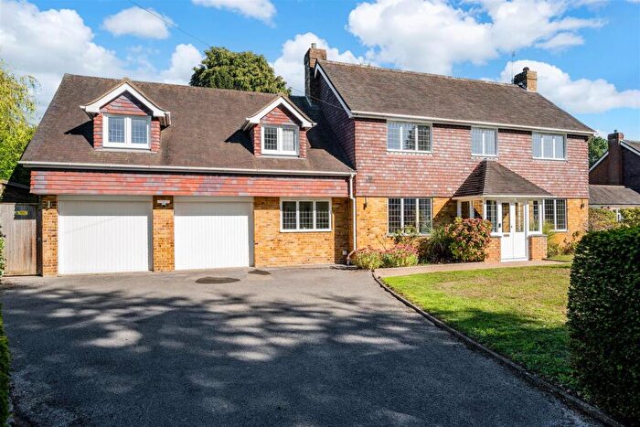 5 Bedroom Detached House For Sale In The Ridings, Kingswood, Tadworth, KT20