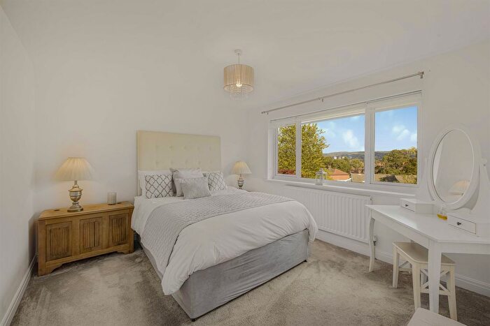 5 Bedroom Detached House For Sale In Sycamore Crescent, Macclesfield, SK11