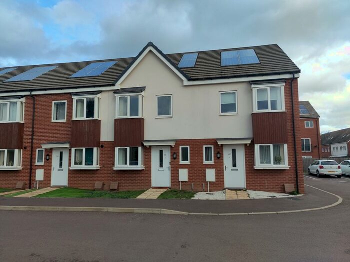 2 Bedroom House To Rent In Champion Way, Bedford, MK42