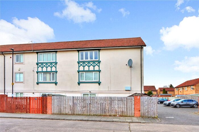 2 Bedroom Flat For Sale In Ambergate Close, Newcastle Upon Tyne, Tyne And Wear, NE5