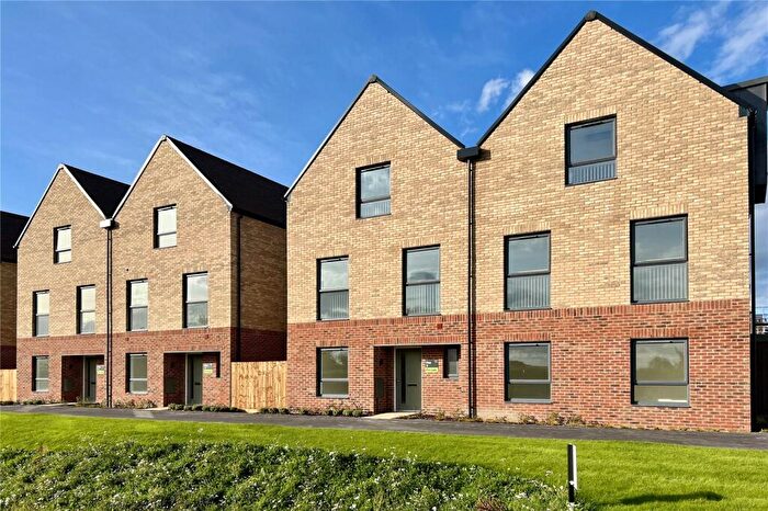 4 Bedroom Semi-Detached House For Sale In Netherhall Gardens, Cambridge, CB1
