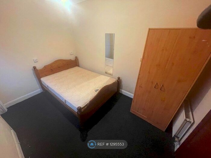 2 Bedroom Flat To Rent In Harrison Road, Southampton SO17