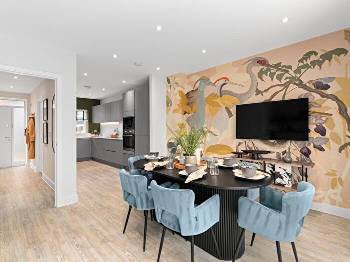 3 Bedroom Semi-detached House For Sale In Newmarket Road, Teversham, Cambridge, CB5