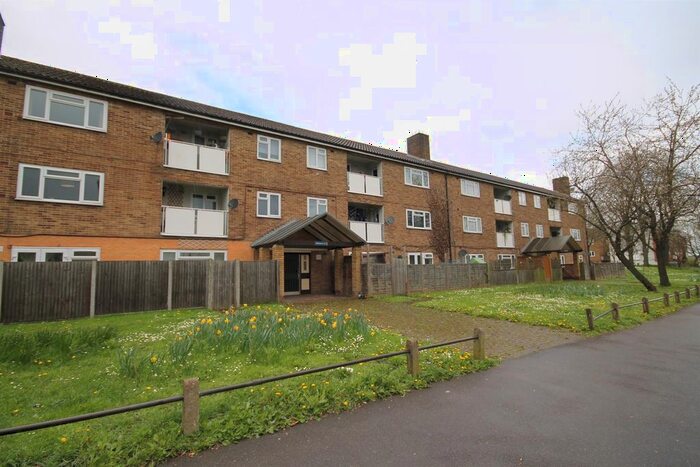 3 Bedroom Flat To Rent In Mill Green, London Road, Mitcham Junction, Mitcham, CR4