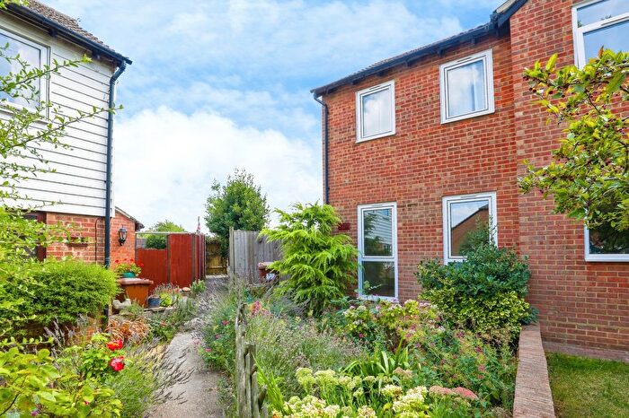 2 Bedroom End Of Terrace House For Sale In Brenchley Close, Rochester, Kent, ME1