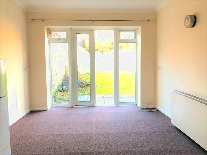 2 Bedroom Flat To Rent In Mayday Road, Thornton Heath, CR7