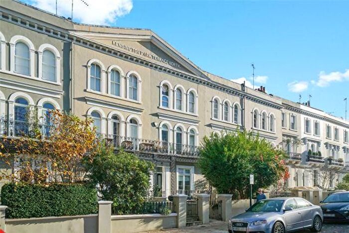 3 Bedroom Flat To Rent In Kensington Park Road, London, W11