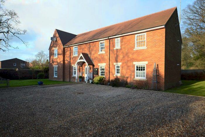 2 Bedroom Apartment To Rent In Wood Green, Woodcote, RG8