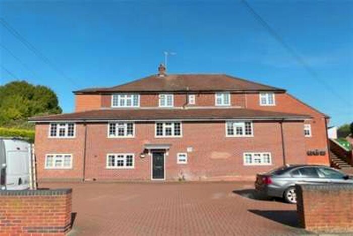 2 Bedroom Flat To Rent In Main Road, Radcliffe-on-trent, NG12