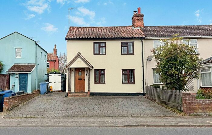 2 Bedroom Property For Sale In High Street, Sproughton, Ipswich, IP8