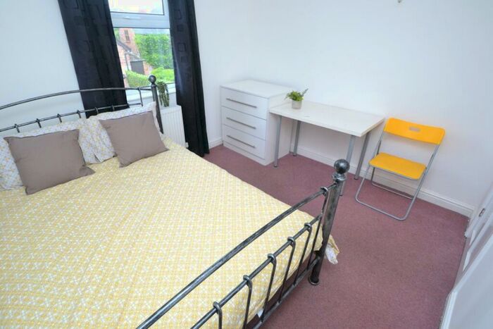 5 Bedroom Detached House To Rent In ( Bed) Loughborough Road, West Bridgford, NG2