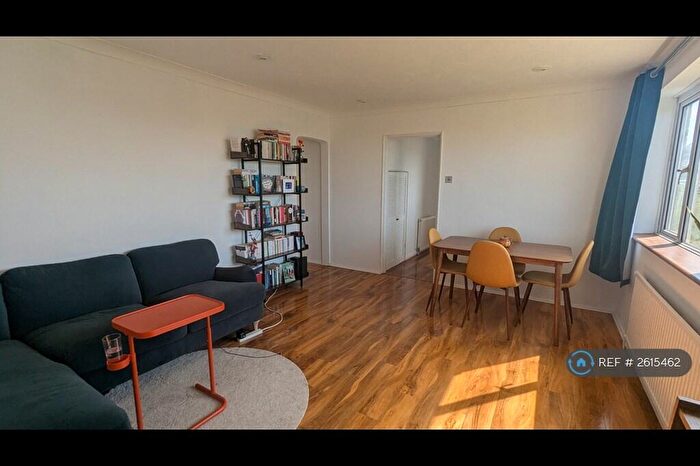 2 Bedroom Flat To Rent In South Coast Road, Peacehaven, Telscombe Cliffs, BN10