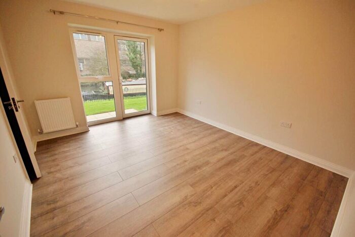 2 Bedroom Flat To Rent In Ebberns Road, , Hemel Hempstead, HP3