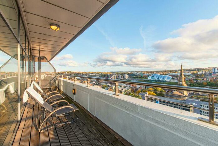 3 Bedroom Penthouse To Rent In Degrees North, Pilgrim Street, Newcastle Upon Tyne, NE1