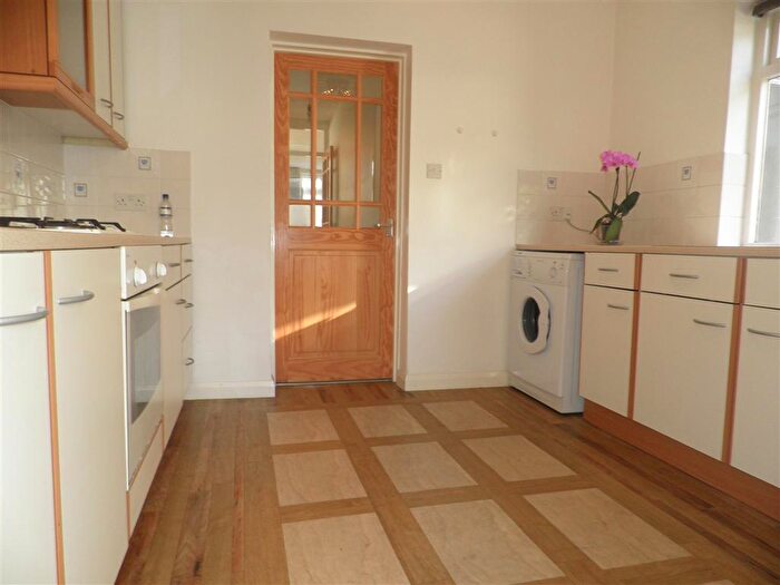 1 Bedroom Maisonette To Rent In Elm Road, New Malden, KT3