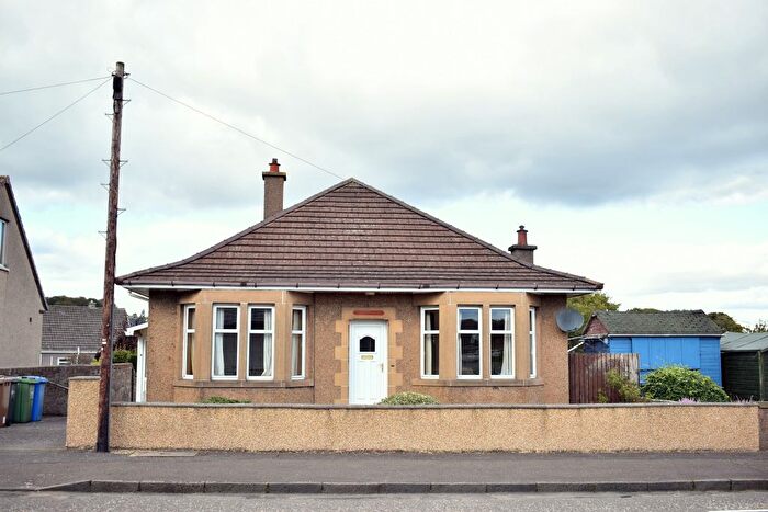 3 Bedroom Detached Bungalow For Sale In Main Street, Dechmont, EH52