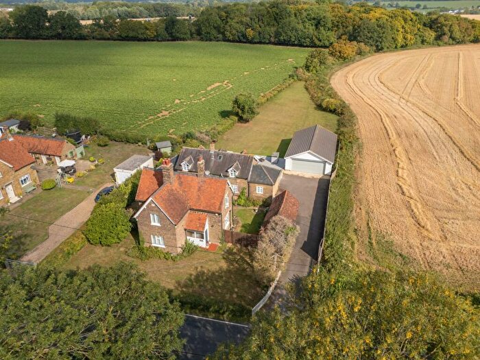 5 Bedroom Detached House For Sale In Harlow Road, Matching Tye, CM17