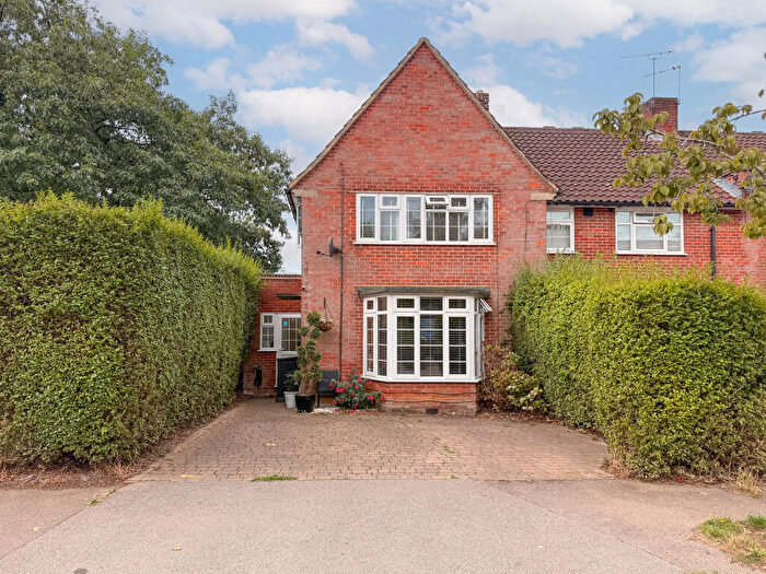 3 Bedroom End Of Terrace House For Sale In Newfields, Welwyn Garden City, Hertfordshire, AL8