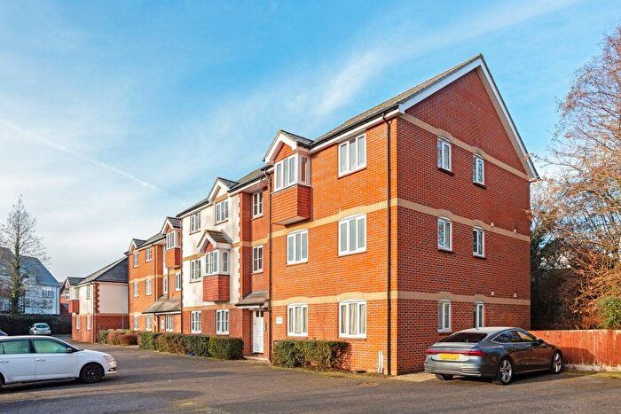 2 Bedroom Flat To Rent In Thames View, Abingdon, OX14
