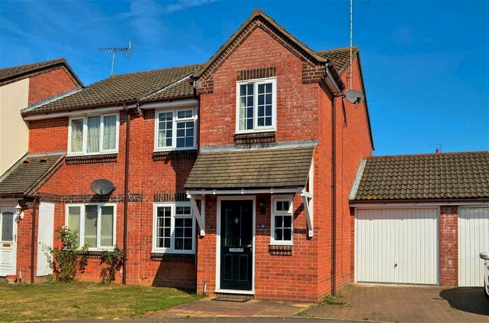 3 Bedroom Terraced House To Rent In Crockhurst, Southwater, Horsham RH13