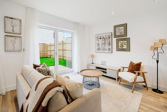 2 Bedroom Terraced House For Sale In Gregory Park Mews, Cambridge, CB5