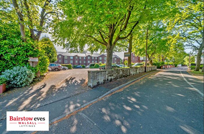 2 Bedroom Flat To Rent In Highgate Road, Walsall, WS1