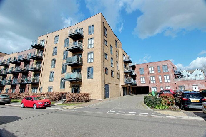 1 Bedroom Flat For Sale In Frogmore Road, Hemel Hempstead, HP3