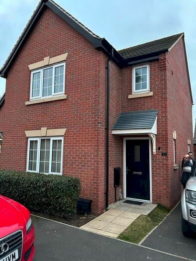 3 Bedroom Detached House To Rent In Kesbrook Drive, Overseal, Swadlincote, DE12