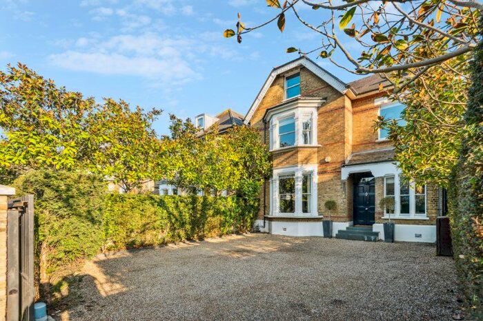 6 Bedroom Detached House To Rent In Castelnau, Barnes, London, SW13