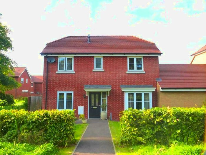 4 Bedroom Detached House To Rent In Mead Crescent, Redhouse Park, Milton Keynes, MK14