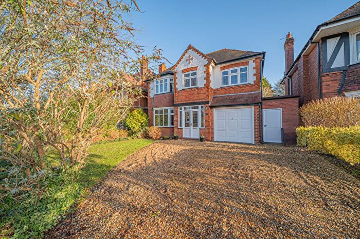 4 Bedroom Detached House For Sale In Thornby Avenue, Solihull, B91