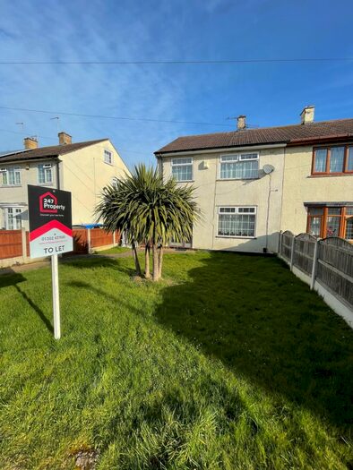 3 Bedroom Semi-Detached House To Rent In Danes Way, Scawthorpe, DN5