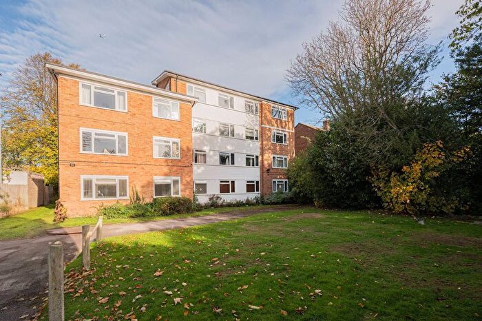 2 Bedroom Flat For Sale In West Hill, West Hill, London, SW15