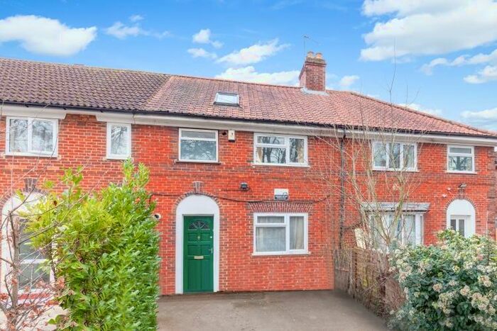 5 Bedroom House To Rent In Old Road, Headington, OX3