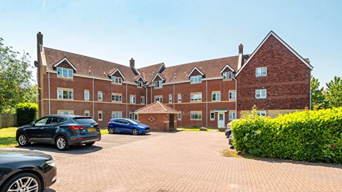 2 Bedroom Apartment For Sale In Liphook, GU30