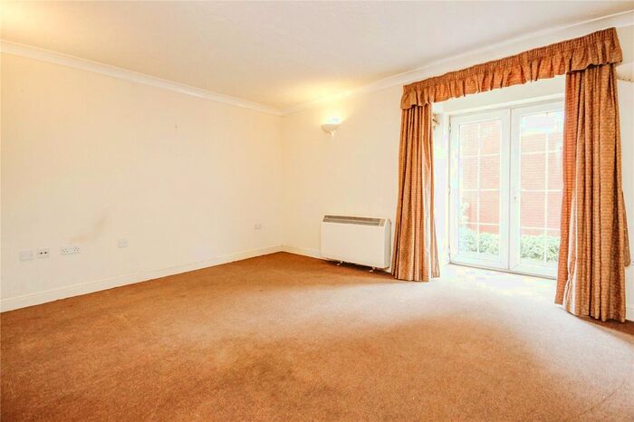 2 Bedroom Flat To Rent In Pinkers Mead, Emersons Green, Bristol, BS16