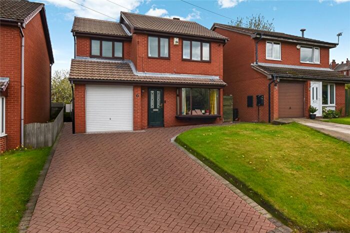 4 Bedroom Detached House For Sale In Woodcross Gardens, Morley, Leeds, West Yorkshire, LS27
