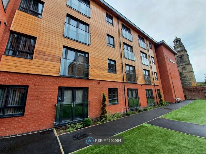 2 Bedroom Flat To Rent In St Thomas Place, Stockport, SK1